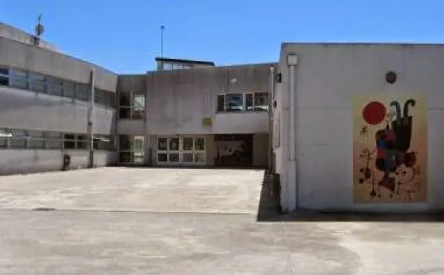 Os proxectos entorno ao centro de ensino est&aacute;n na fase de contrataci&oacute;n