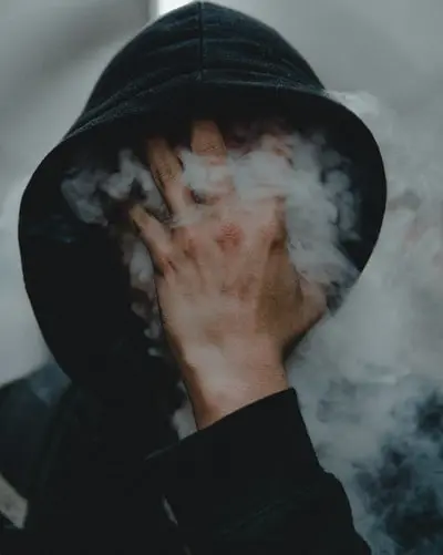 Los espa&ntilde;oles intentan dejar el tabaco durante la pandemia