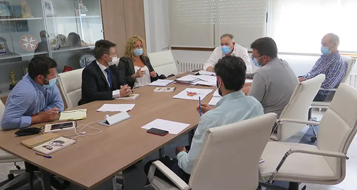 El alcalde de A Laracha recibi&oacute; a la gerente de SEA hoy en el Concello