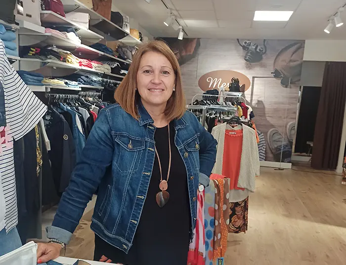 Sandra V&aacute;zquez es la propietaria de tienda Merci, de A Laracha