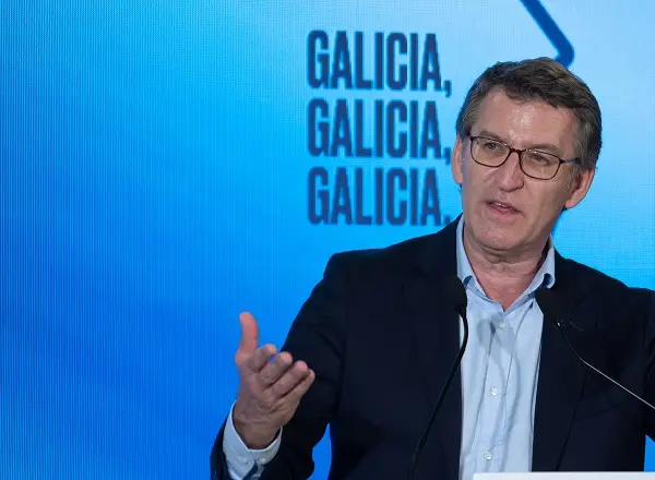 Los gallegos aprueban la gesti&oacute;n de Feij&oacute;o en las urnas