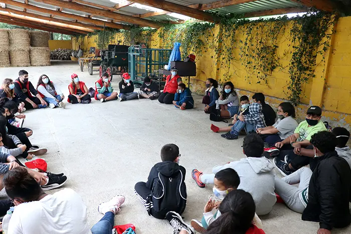 La bioescuela que funciona en A Laracha acoge a menores de la provincia de A Coru&ntilde;a