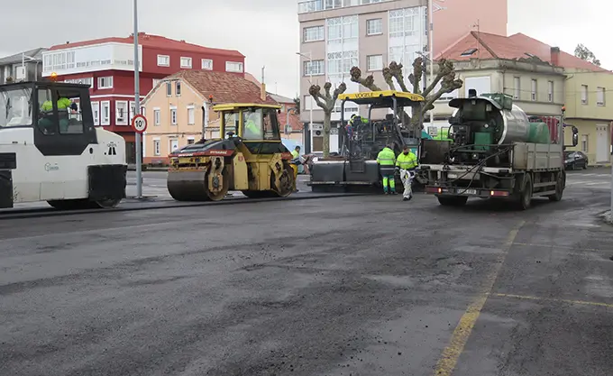 Obras nas r&uacute;as do casco urbano de Paiosaco