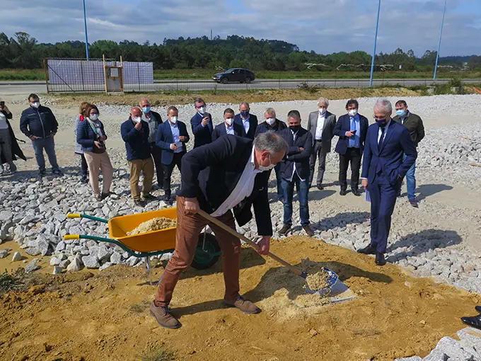 Acto no que se pon a primeira pedra da empresa Unifersa