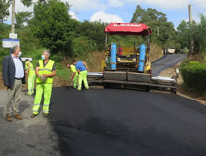 Mellora viaria nas parroquias. Na imaxe a estrada cruce Fragunde-O Pereiro