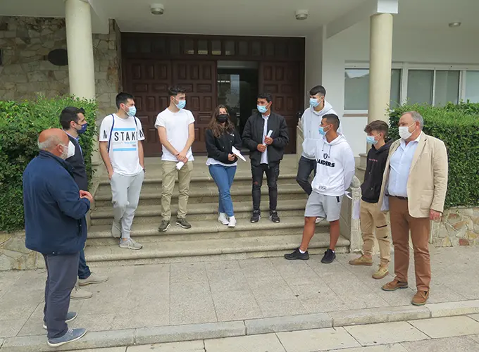 Benvida no Concello aos mozos do programa de voluntariado