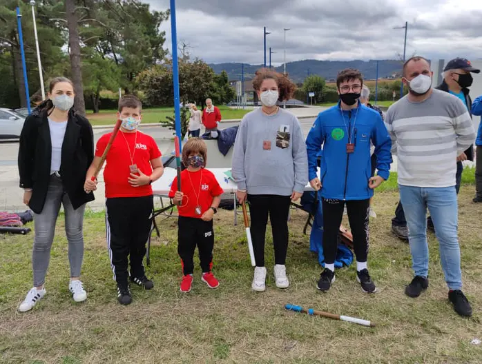 Segunda xornada de billarda celebrada no campo de f&uacute;tbol do Concello de Cabanas