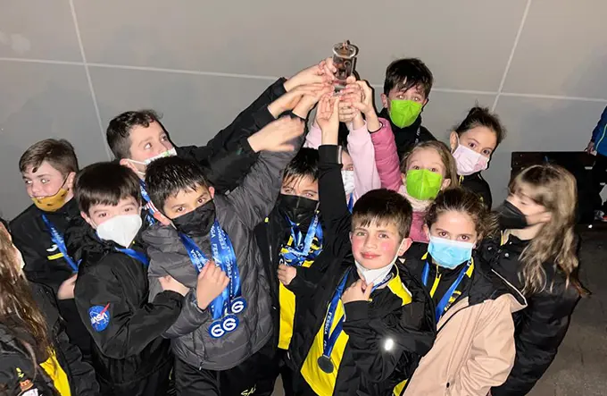 Equipo alev&iacute;n do club SAL en Cerceda