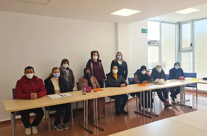 Roc&iacute;o L&oacute;pez visit&oacute; aos participantes do programa "A Laracha Acolle" en Paiosaco