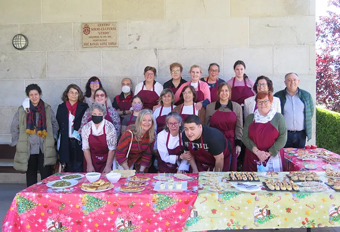 Os alumnos dos programa de coci&ntilde;a e creaci&oacute;n ao finalizar o curso