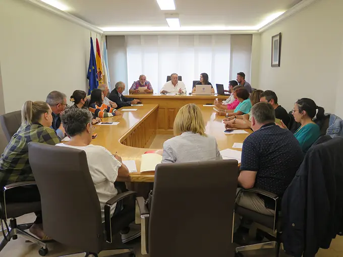 Imaxe do pleno do Concello da Laracha de xullo 2022