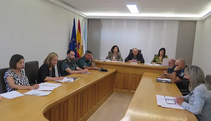 Participantes na &uacute;ltima mesa de seguridade da Laracha