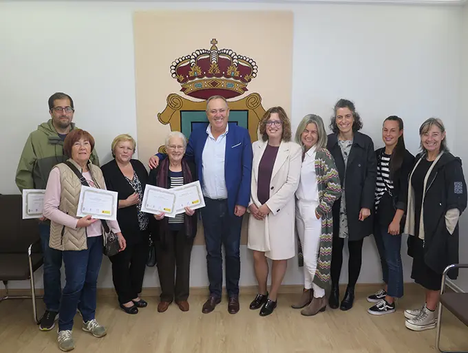 Entrega de premios do concurso fotogr&aacute;fico no Concello da Laracha