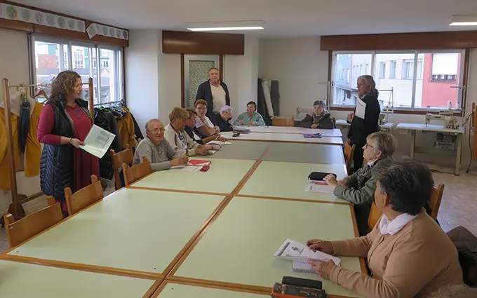 O alcalde e a concelleira de Servizos Sociais deron a benvida aos participantes do curso