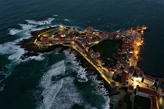 Primeiro premio: Cai&oacute;n en luz
