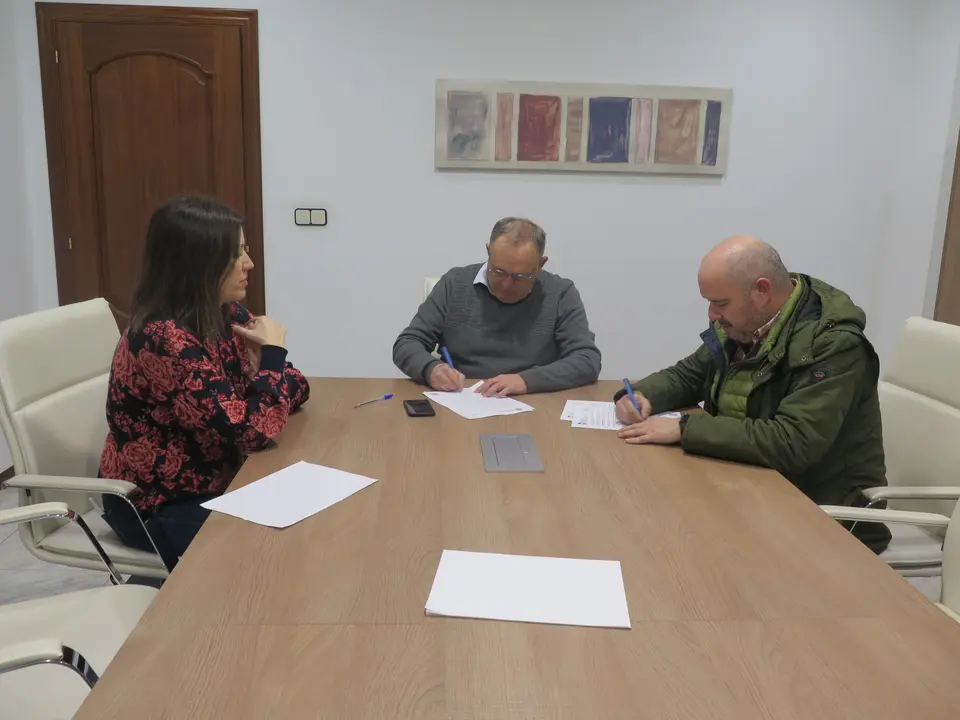 Formalizaci&oacute;n dos contratos das melloras da rede viaria.