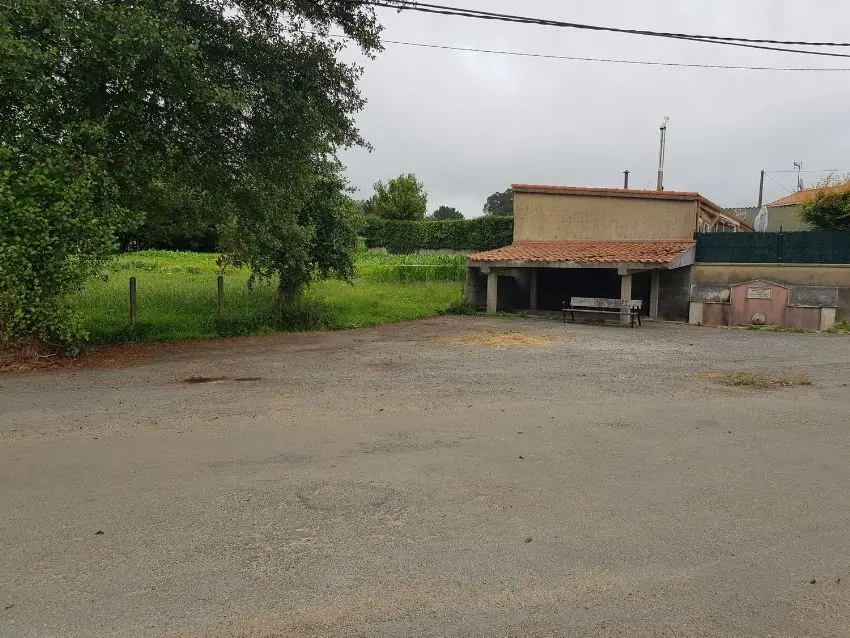 Ampliaci&oacute;n da rede de saneamento en Erboedo.