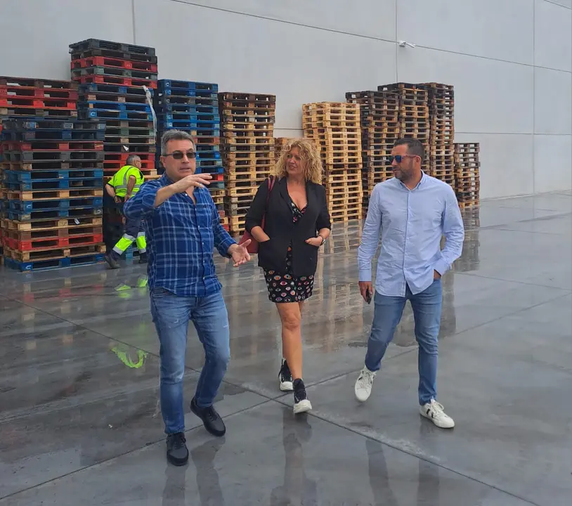 Beatriz Sestayo en su visita a las nuevas instalaciones de "Vicente Su&aacute;rez".