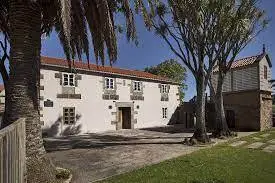 Centro de Interpretaci&oacute;n dos Mu&iacute;&ntilde;os de Auga da Costa da Morte de Golmar.