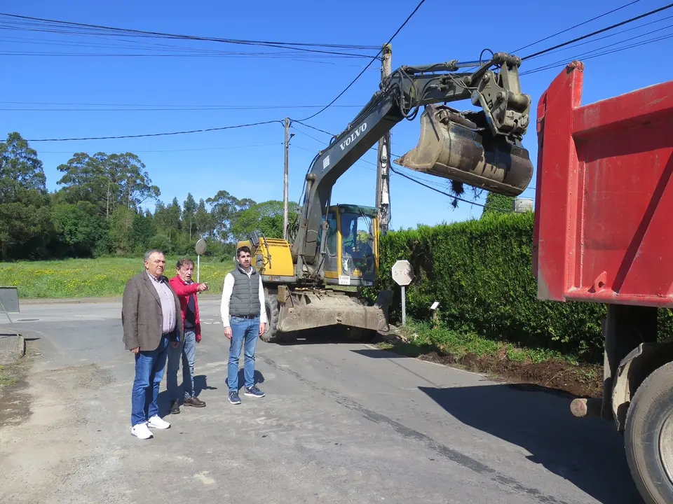 Obras de mellora da estrada entre O Igrexario de Golmar e San Pantai&oacute;n.