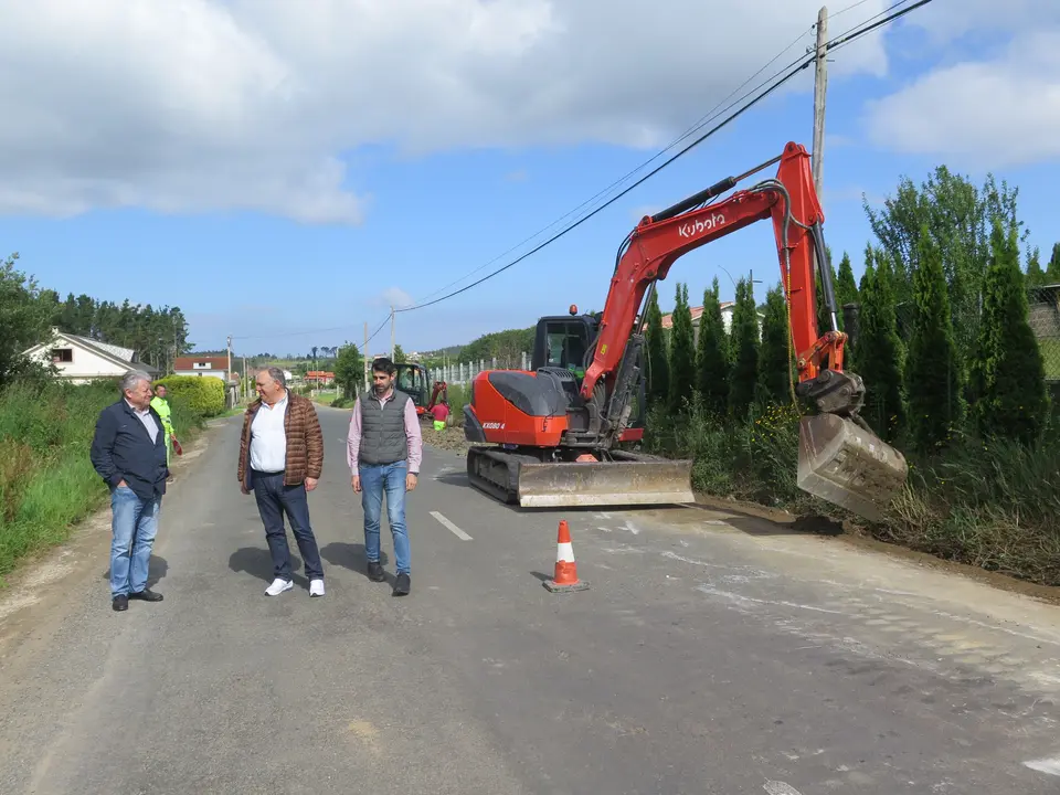 Obras de mellora da rede de abastecemento entre Golmar do Medio e San Pantai&oacute;n.
