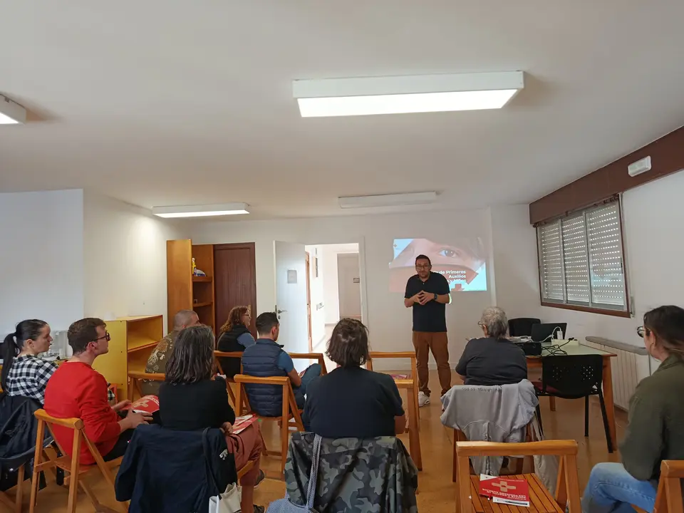 Primeira xornada formativa para familias dende o servicio de atenci&oacute;n temper&aacute;.