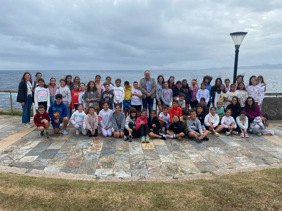 50 rapaces participan na primeira quenda do campamento de ver&aacute;n en Cai&oacute;n.