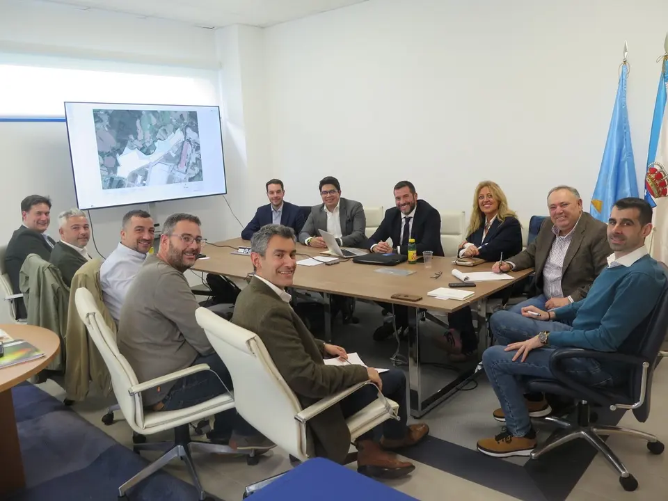 Reunión del Concello da Laracha y SEA.