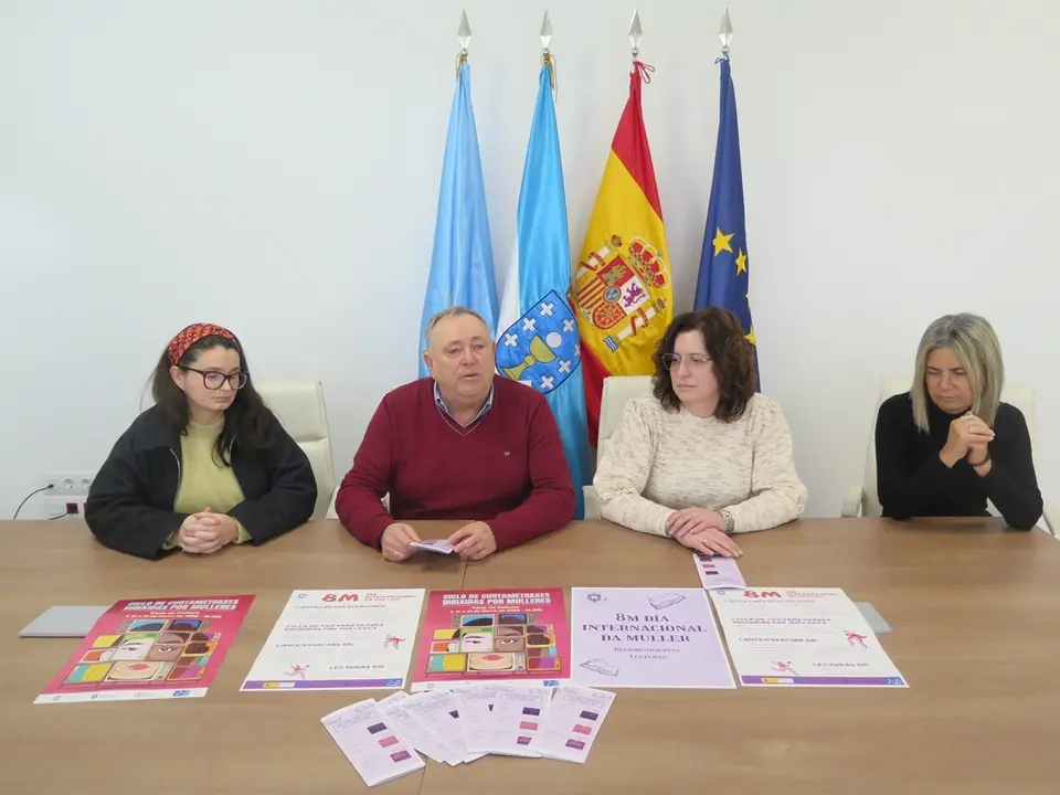 Presentaci&oacute;n del Programa del 8M en A Laracha.