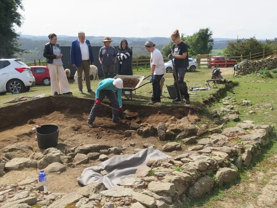 Nueva excavaci&oacute;n arqueol&oacute;gica en el Castro de Montes Claros.