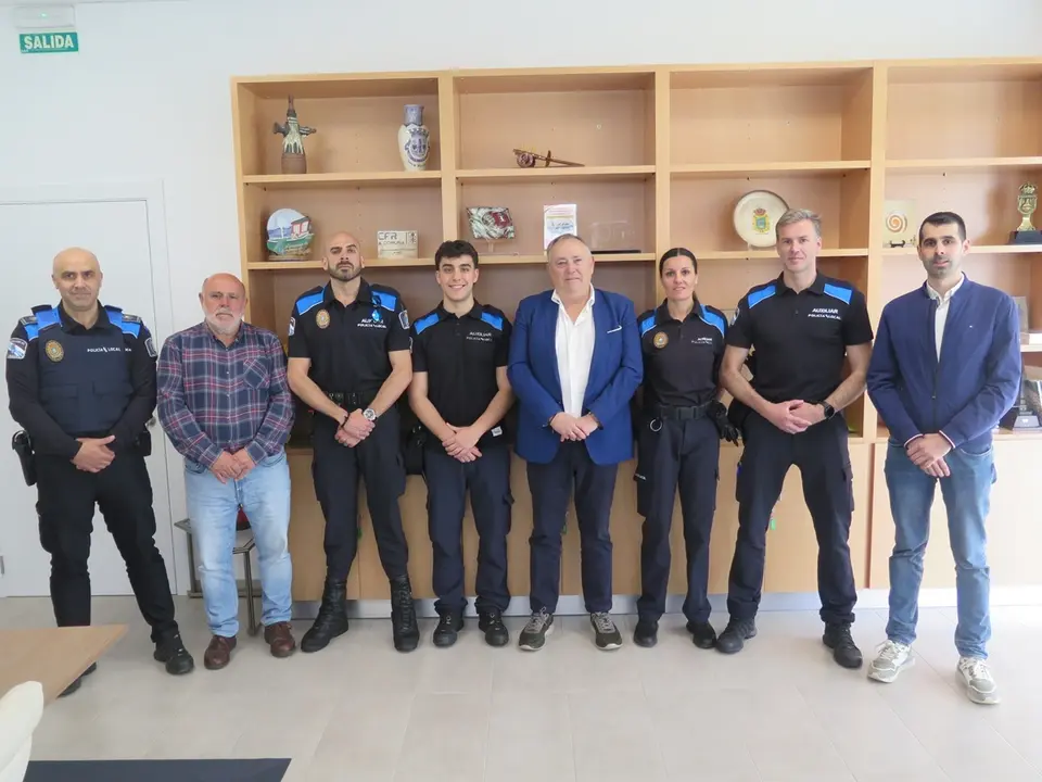 El Concello da Laracha incorpora cuatro nuevos auxiliares de Polic&iacute;a Local.