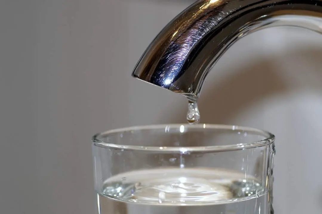 A Laracha pide un consumo responsable de agua tras la prealerta por escasez en el r&iacute;o Anll&oacute;ns.