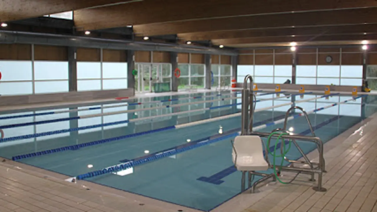 Piscina municipal da Laracha en nova normalidade
