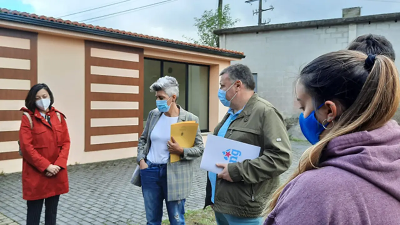 O Bng da Laracha e veci&ntilde;os de zona na escola de Cumi&aacute;ns