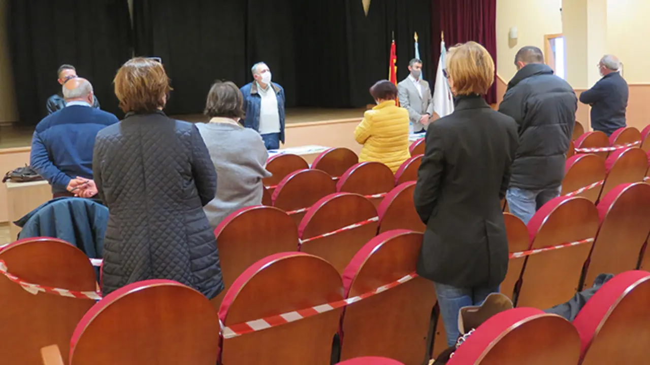 Pleno do Concello da Laracha antes de aprobar da orde do d&iacute;a no mes de marzo