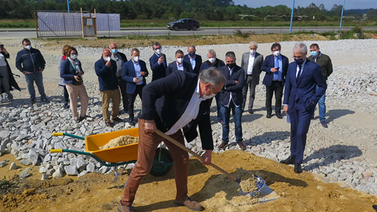 Acto no que se pon a primeira pedra da empresa Unifersa