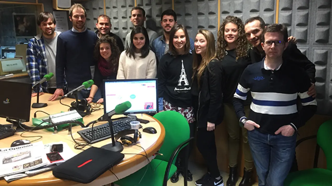 Alumnos del M&aacute;ster de Comunicaci&oacute;n Deportiva en la emisora Onda Cero