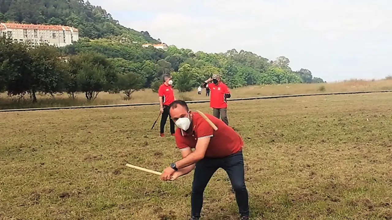 Imaxen da xornada de billarda en Nar&oacute;n
