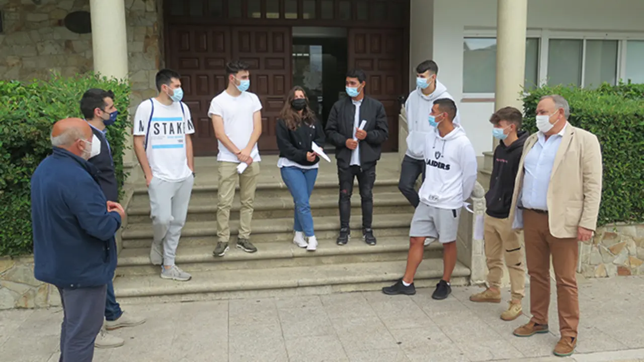 Benvida no Concello aos mozos do programa de voluntariado