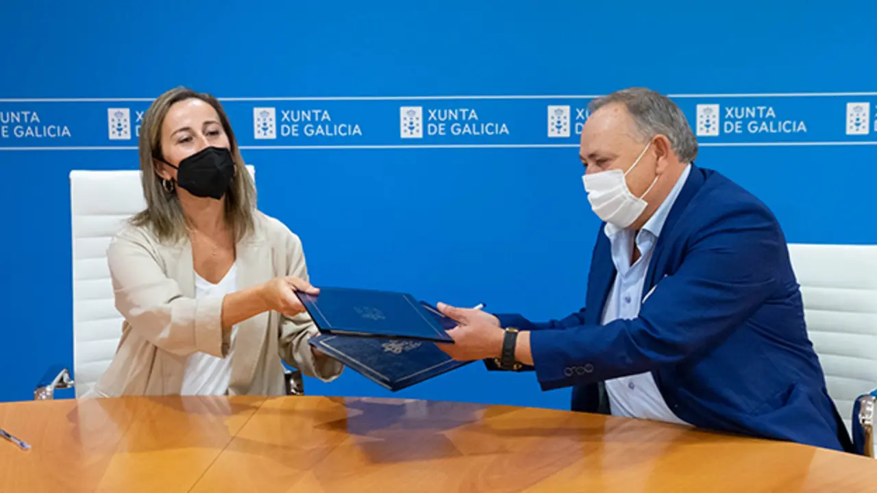 A conselleira de Infraestruturas e Mobilidade, Ethel V&aacute;zquez, e o alcalde da Laracha, Jos&eacute; Manuel L&oacute;pez Varela, asinar&aacute;n un convenio de colaboraci&oacute;n para a execuci&oacute;n de actuaci&oacute;ns de mellora da rede de abastecemento do municipio por 1,8 mill&oacute;ns de euros



foto xo&aacute;n crespo
21/09/2021