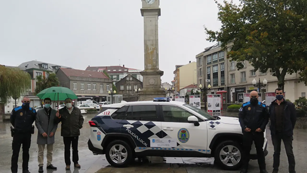 Presentaci&oacute;n do novo veh&iacute;culo policial de A Laracha