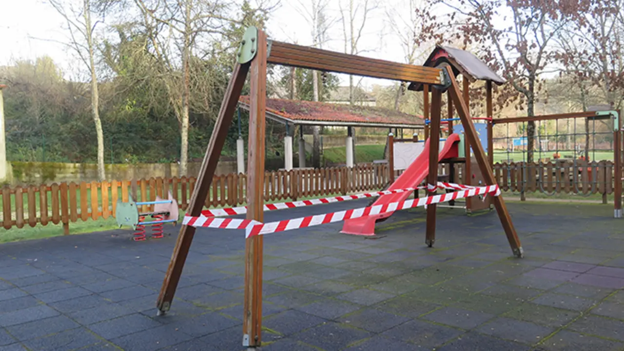 Roubo no parque infantil o pasado fin de semana