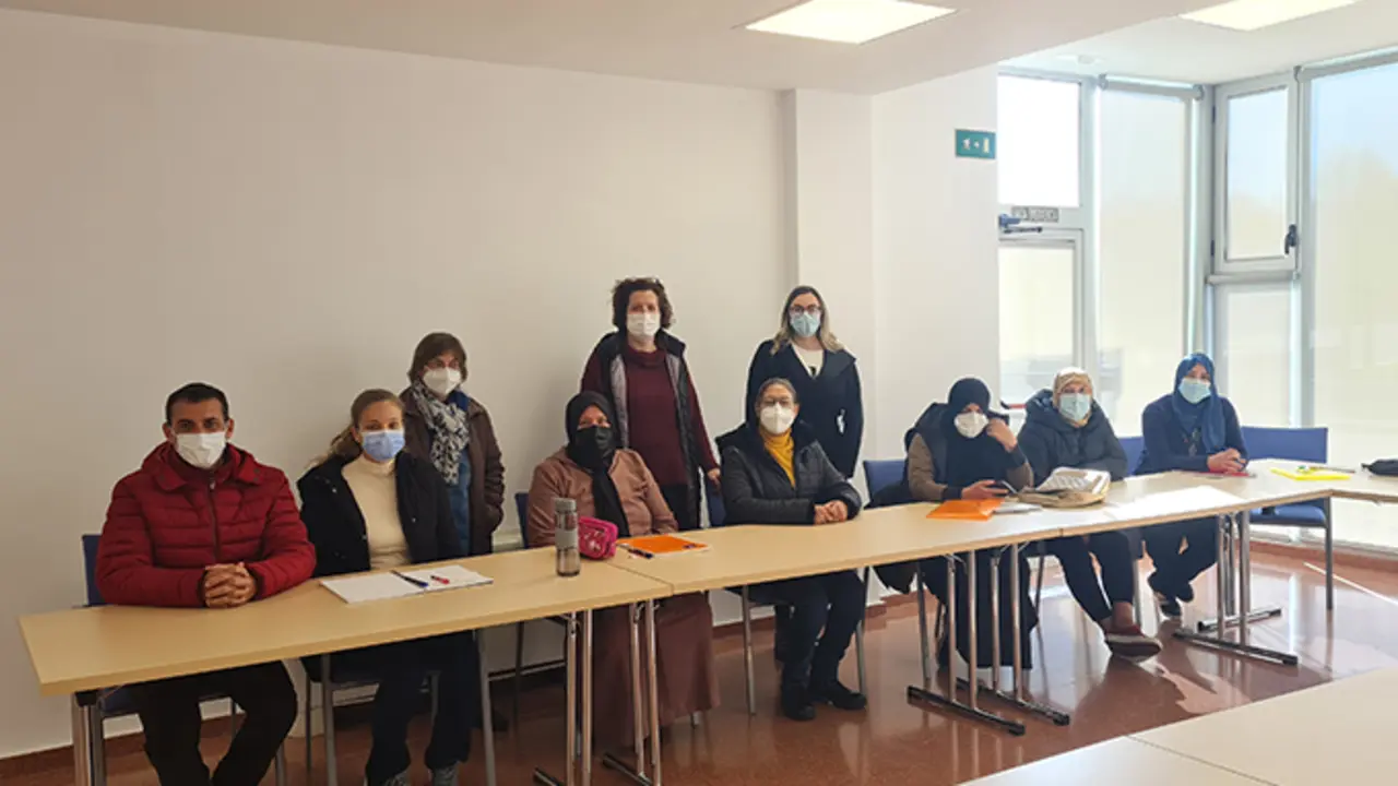 Roc&iacute;o L&oacute;pez visit&oacute; aos participantes do programa "A Laracha Acolle" en Paiosaco