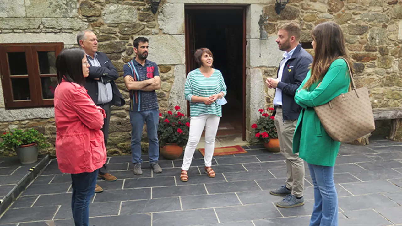 El complexo de turismo rural Casa Lugar de Trasande se suma al bono tur&iacute;stico