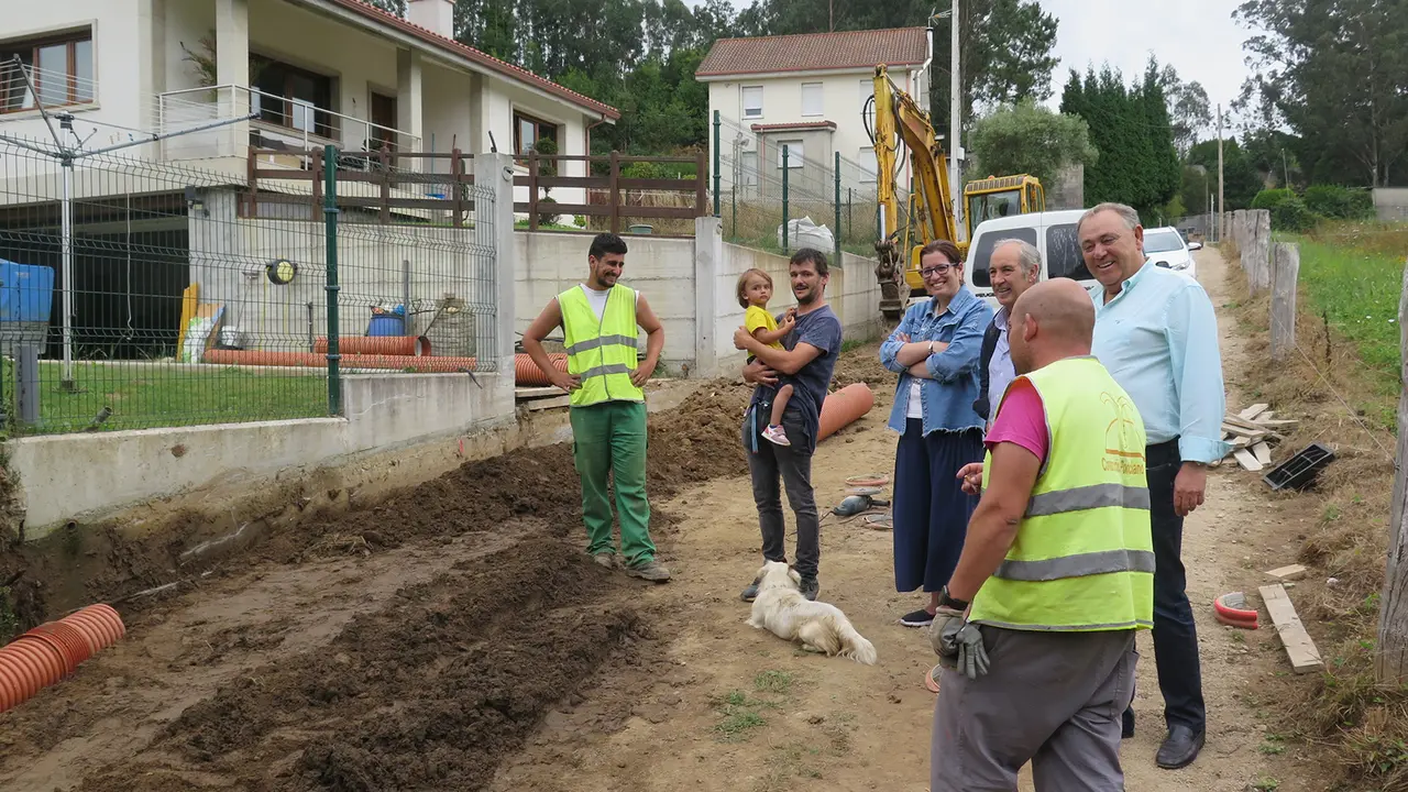 Obras mellora rede viaria na estrada de Vilanova