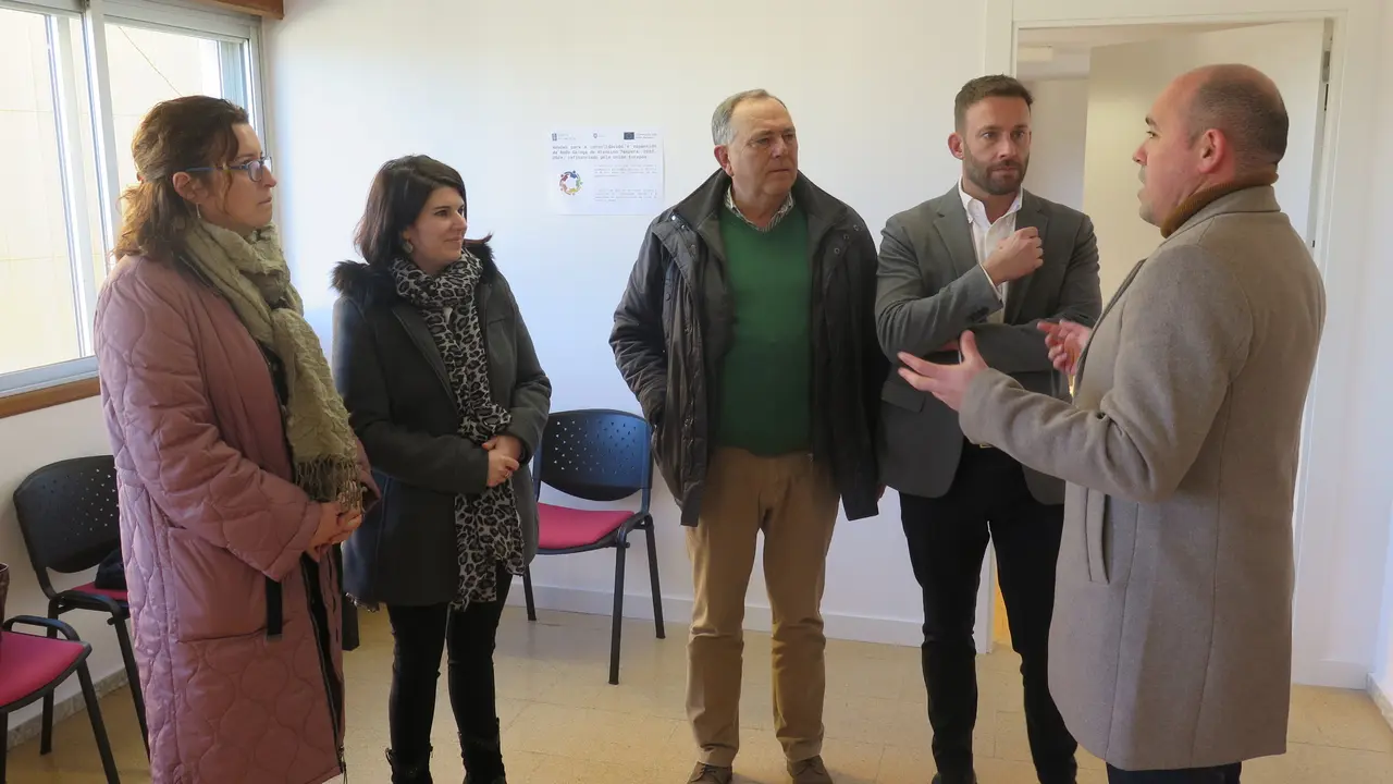 Visita do delegado da xunta, Gonzalo Trenor, &aacute; unidade de atenci&oacute;n temper&aacute;.