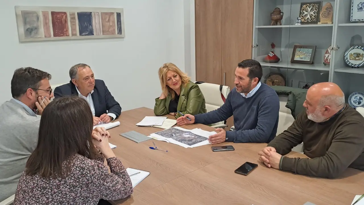 Reuni&oacute;n para la ampliaci&oacute;n del pol&iacute;gono industrial.