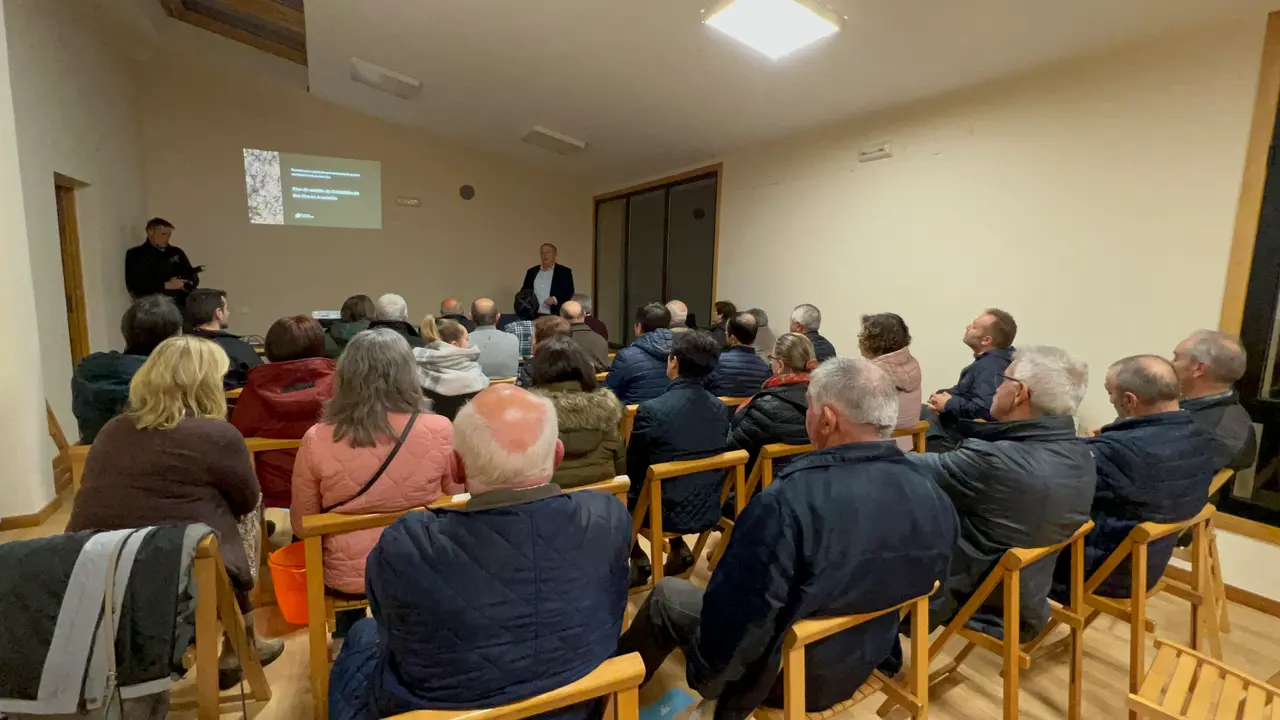 Presentaci&oacute;n do proxecto da posta en valor da Carballeira de San Fins.