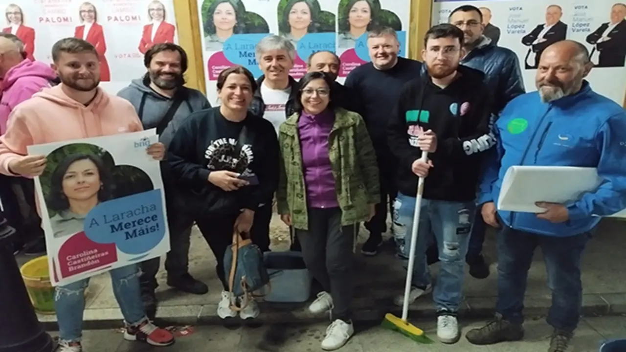 O BNG da Laracha inicia a s&uacute;a campa&ntilde;a na pegada de carteis da candidatura