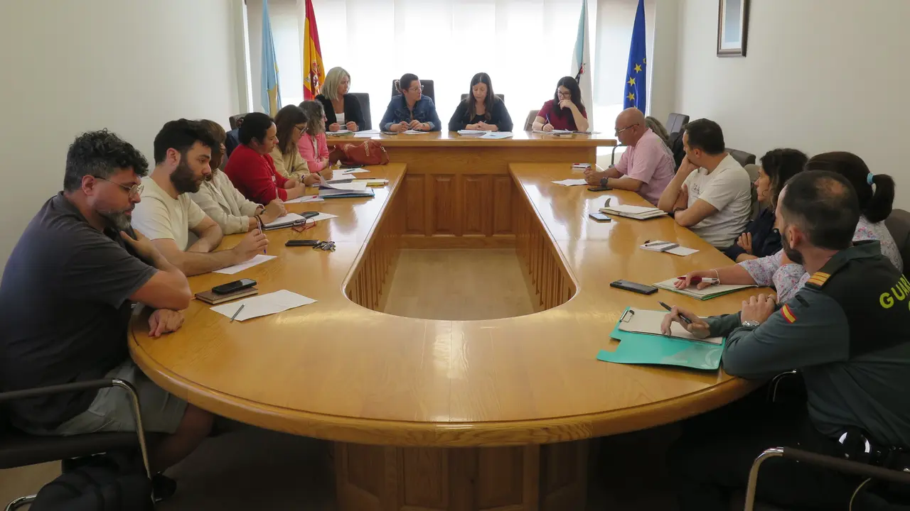 Nova mesa de traballo contra a violencia de x&eacute;nero.